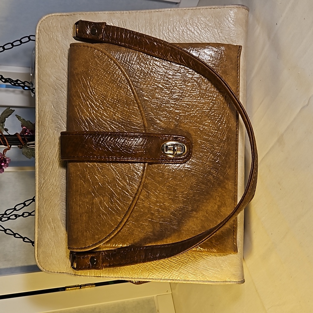 Berne Vintage Purse